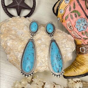 Teardrop western earrings